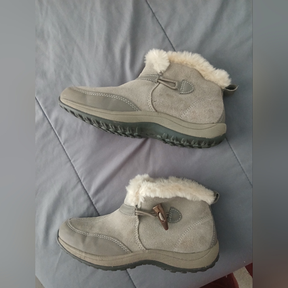 Easy Spirit Ankle Boot